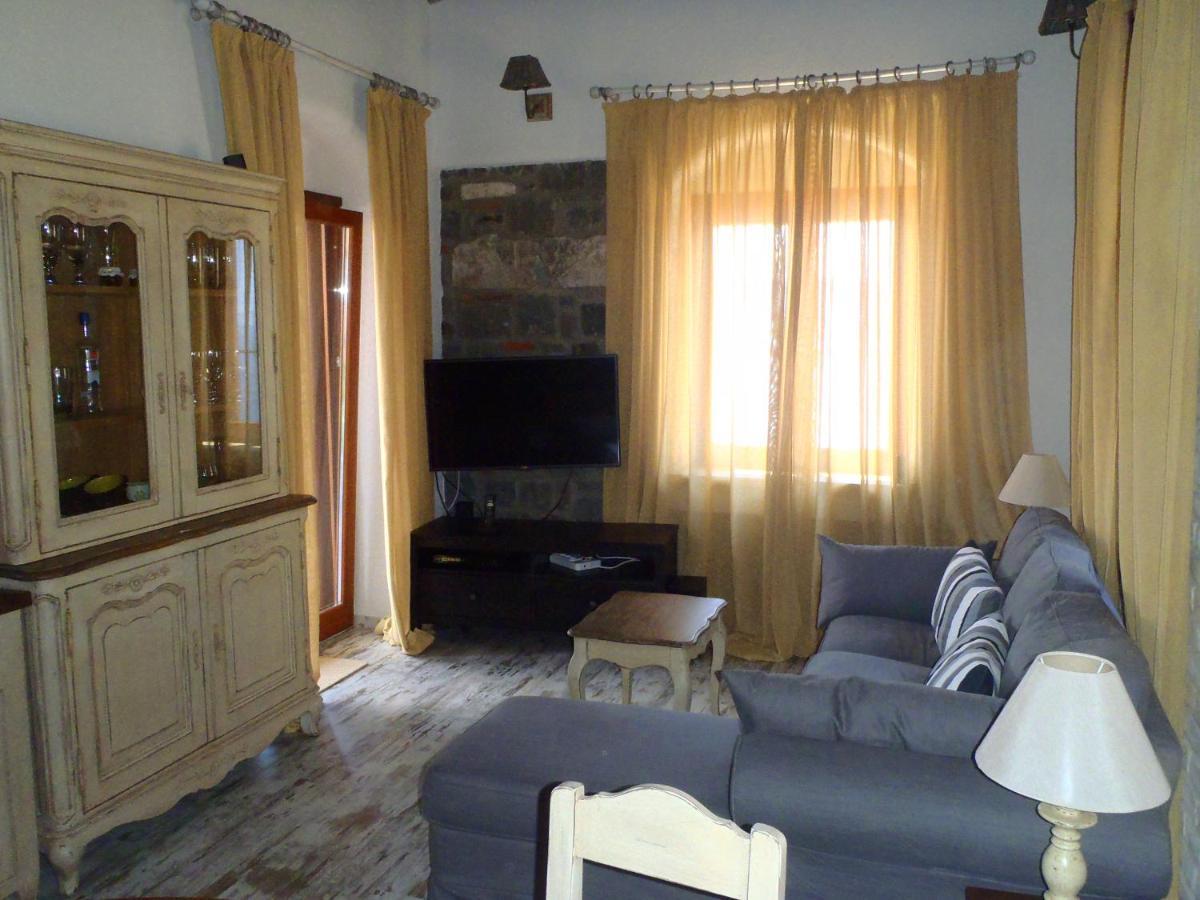 Grand View Kimon Villa Митимна Екстериор снимка